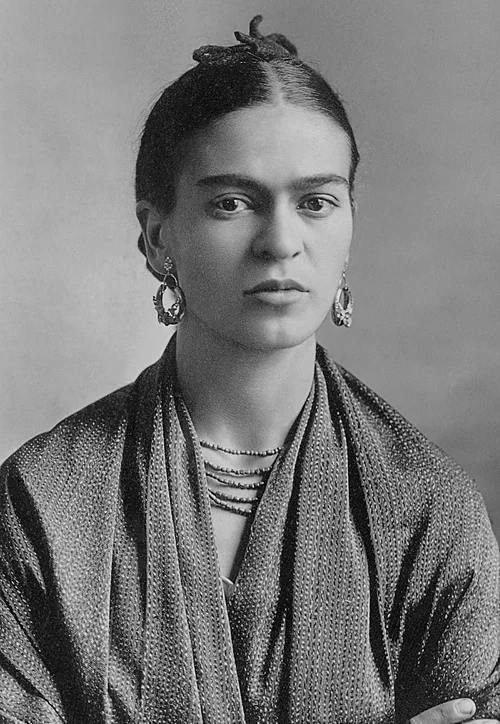 Frida Kalho أو حينما يتحول الفن إلى طوق نجاة سيكلوجي frida kahlo, by guillermo kahlo.jpg